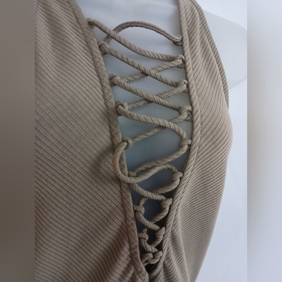 BKE Sexy Barbiecore Tan Lace-Up Summer Casual Tank Top (#1,355) - Picture 4 of 7